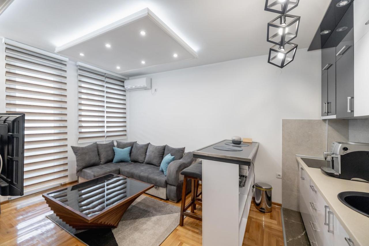 Bella Apartment Novi Sad Bagian luar foto