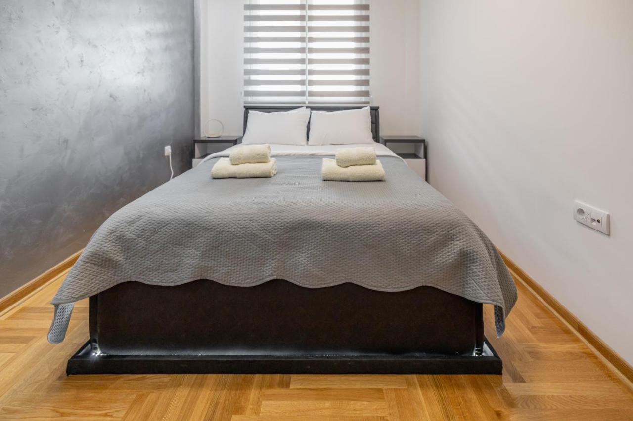 Bella Apartment Novi Sad Bagian luar foto