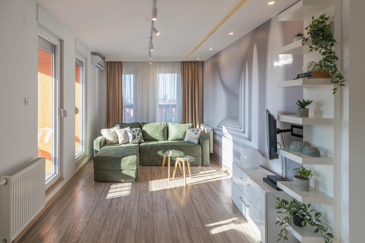 Bella Apartment Novi Sad Bagian luar foto