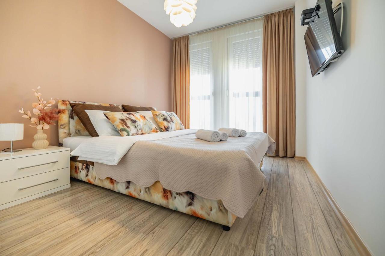 Bella Apartment Novi Sad Bagian luar foto